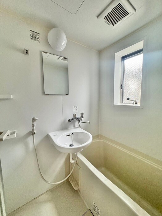 物件内観写真11　(バス／シャワールーム等)