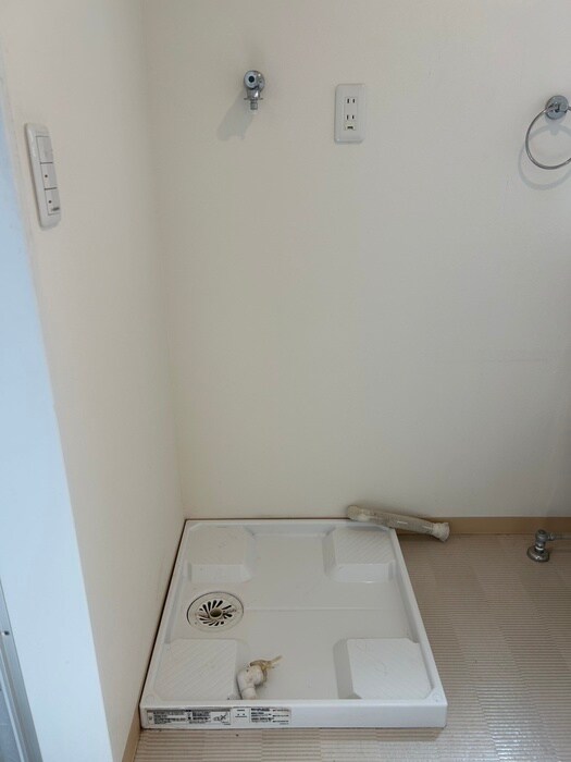 物件内観写真22　(洗濯機置場)