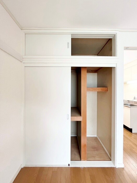 物件内観写真10　(収納)