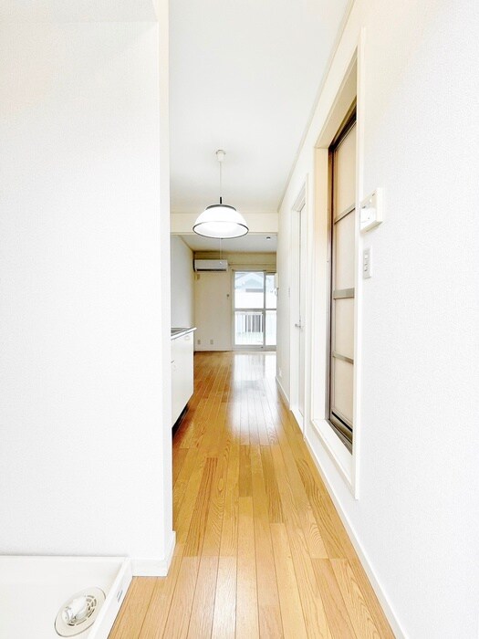 物件内観写真19　(廊下)