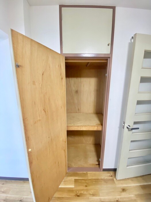 物件内観写真13　(収納)