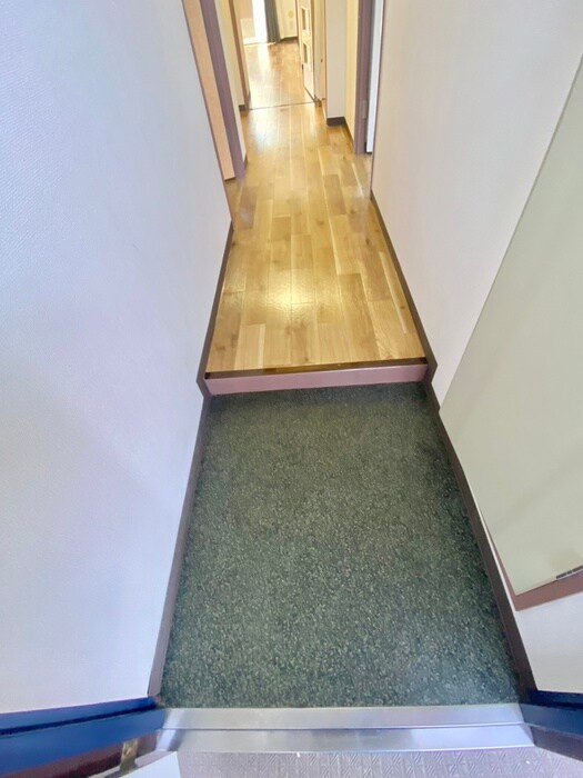 物件内観写真14　(玄関)