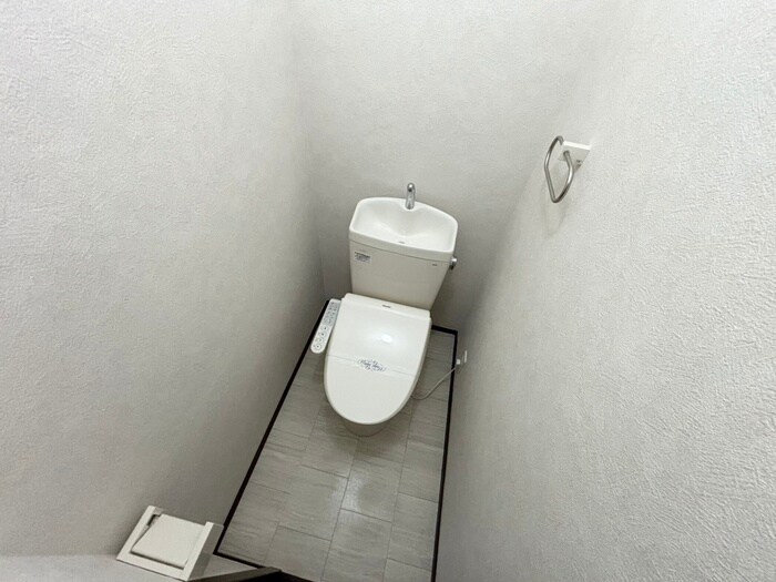 物件内観写真10　(トイレ)