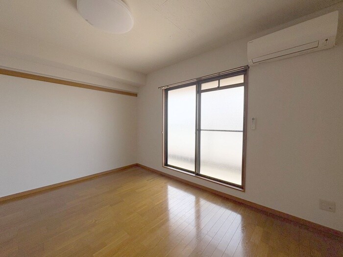 物件内観写真8　(居室)