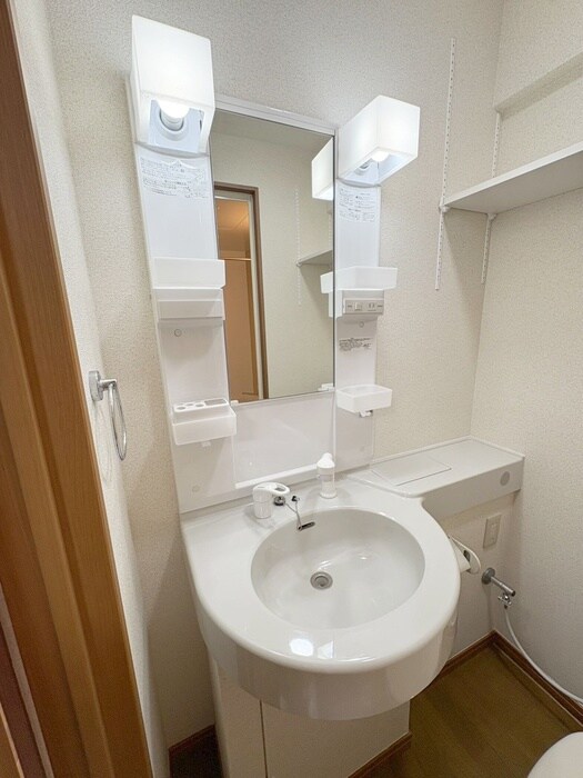 物件内観写真13　(洗面)