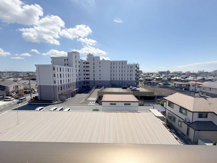 物件内観写真22　(室内からの展望)