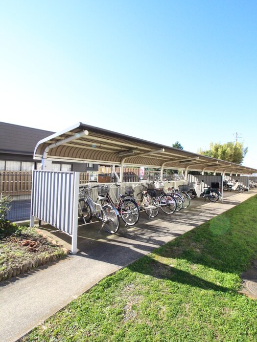 物件外観写真5　(駐輪場)