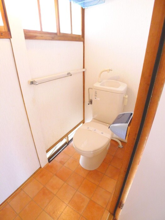 物件内観写真12　(トイレ)