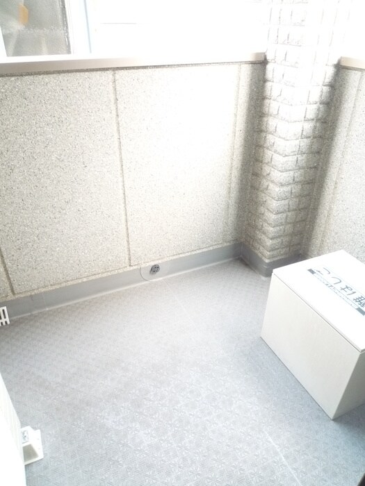 物件内観写真8　(ベランダ・バルコニー)