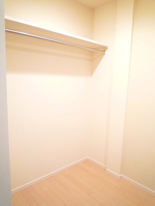 物件内観写真15　(収納)