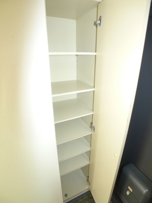 物件内観写真14　(靴箱)