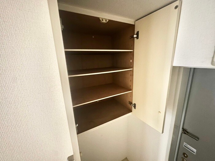 物件内観写真13　(靴箱)