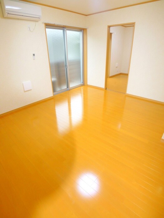 物件内観写真5　(居室)