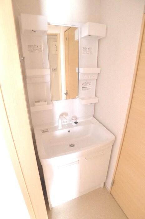 物件内観写真11　(洗面)