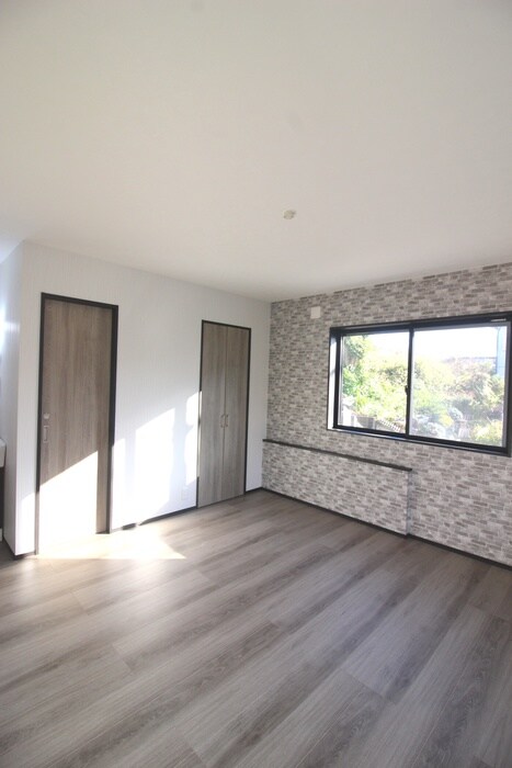 物件内観写真4　(居室)