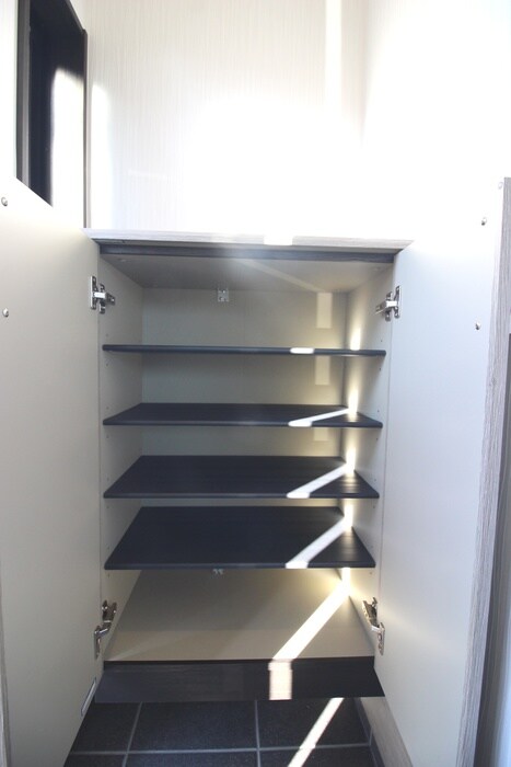 物件内観写真14　(靴箱)