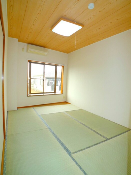 物件内観写真17　(室内からの展望)