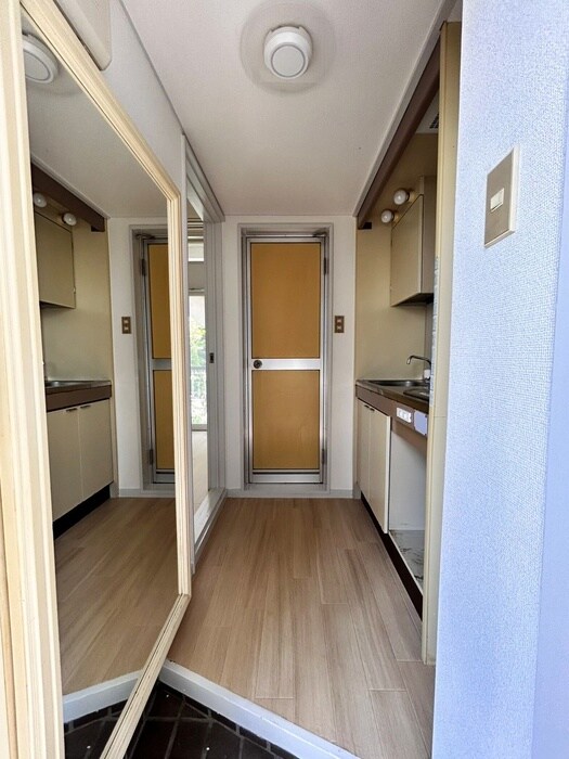 物件内観写真20　(廊下)