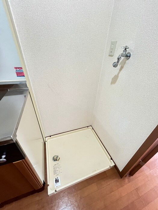 物件内観写真19　(洗濯機置場)