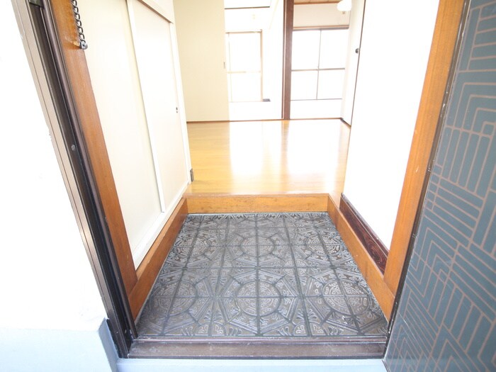 物件内観写真21　(玄関)