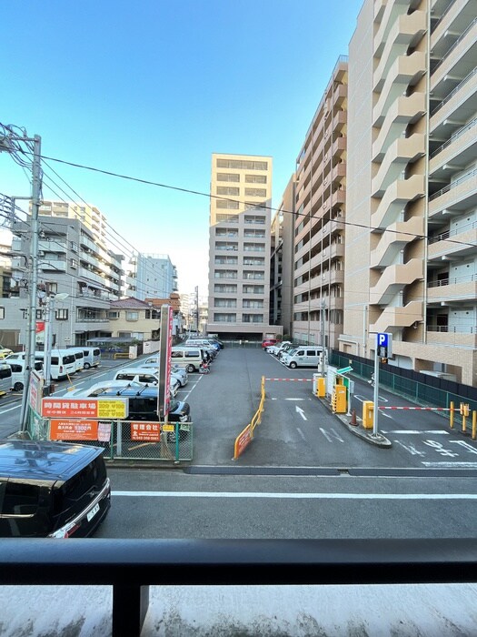 物件内観写真14　(室内からの展望)