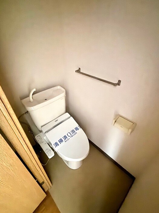 物件内観写真14　(トイレ)