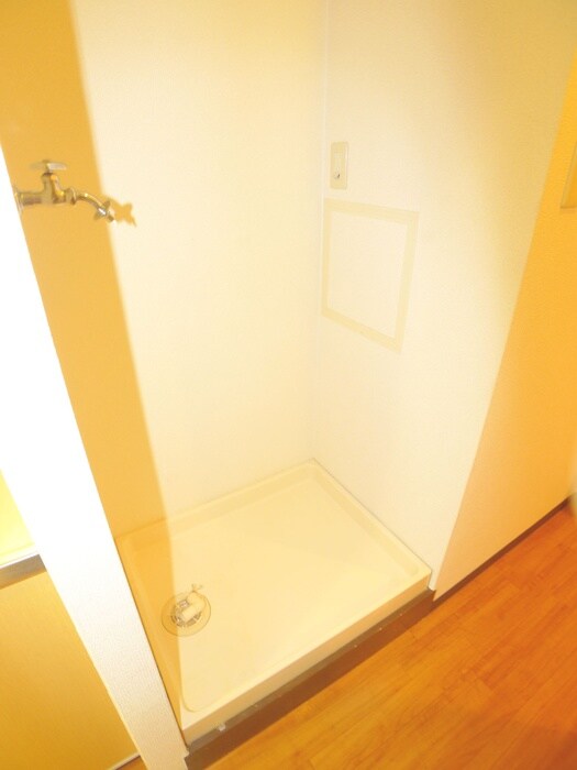 物件内観写真19　(洗濯機置場)