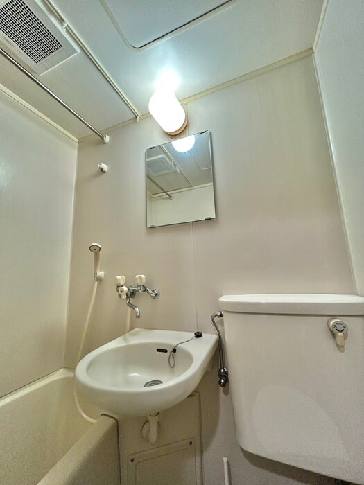 物件内観写真12　(洗面)