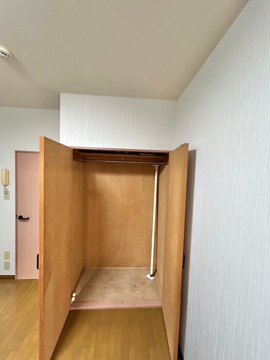 物件内観写真18　(収納)