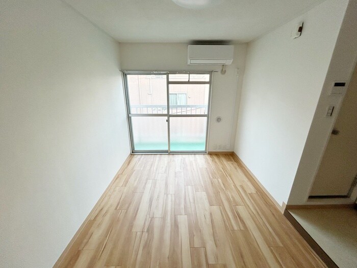 物件内観写真5　(居室)