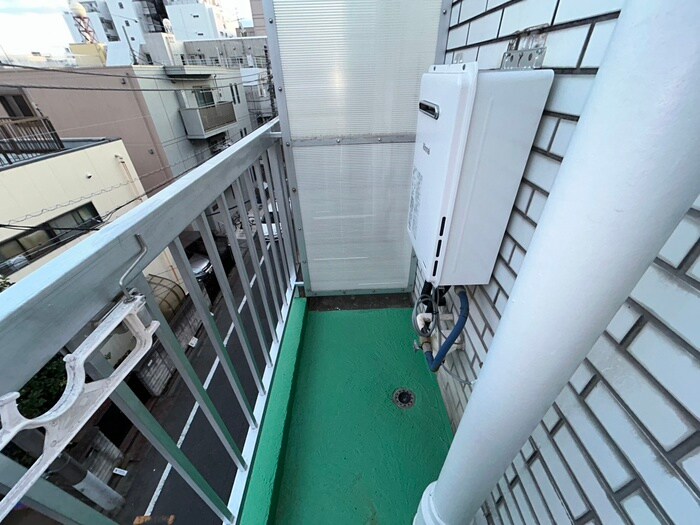 物件内観写真13　(洗濯機置場)