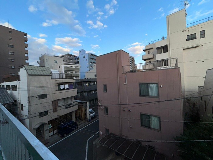 物件内観写真16　(室内からの展望)