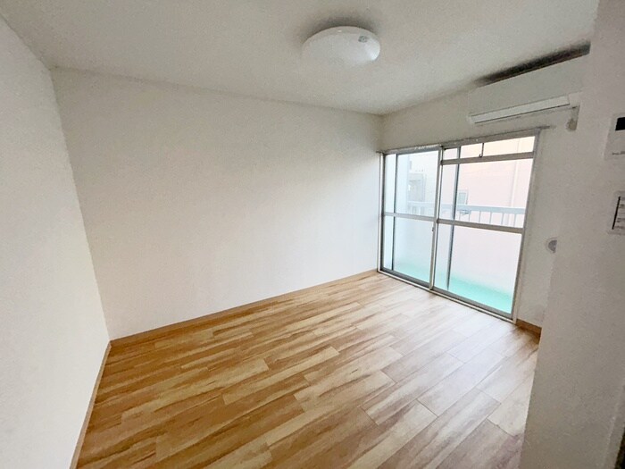 物件内観写真19　(居室)