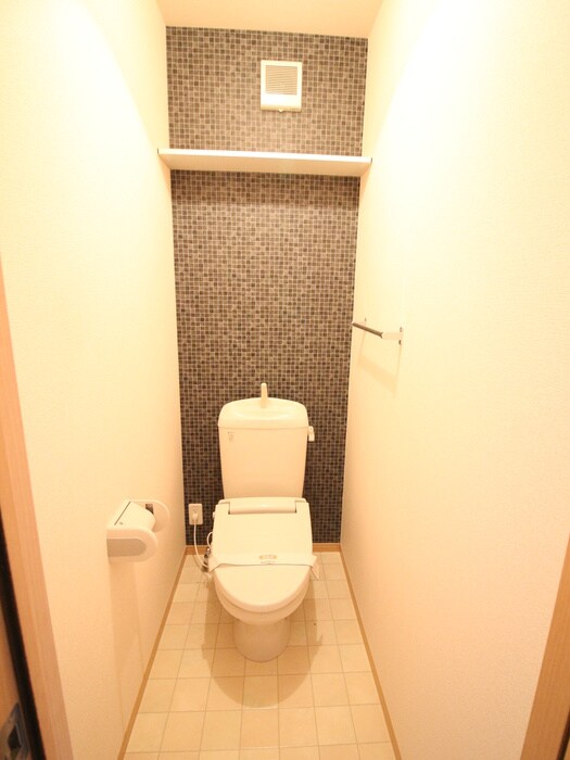 物件内観写真13　(トイレ)