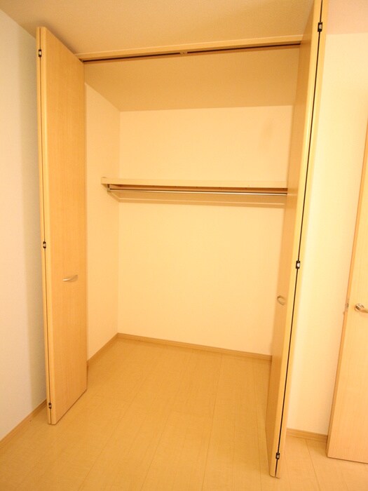 物件内観写真15　(収納)