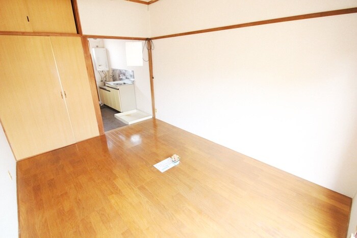 物件内観写真9　(居室)