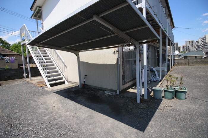 物件外観写真4　(エントランス部分)