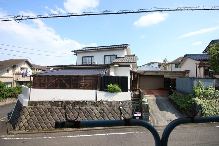 物件内観写真22　(室内からの展望)