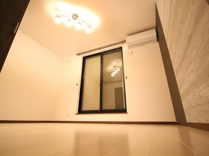 物件内観写真9　(居室)