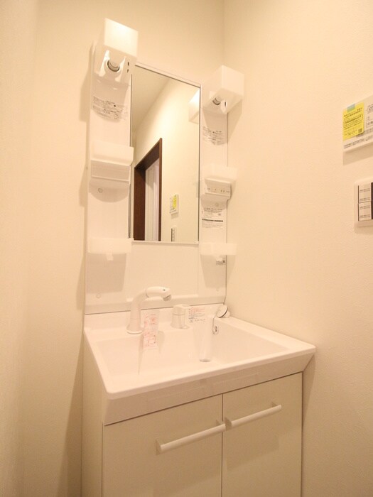 物件内観写真12　(洗面)