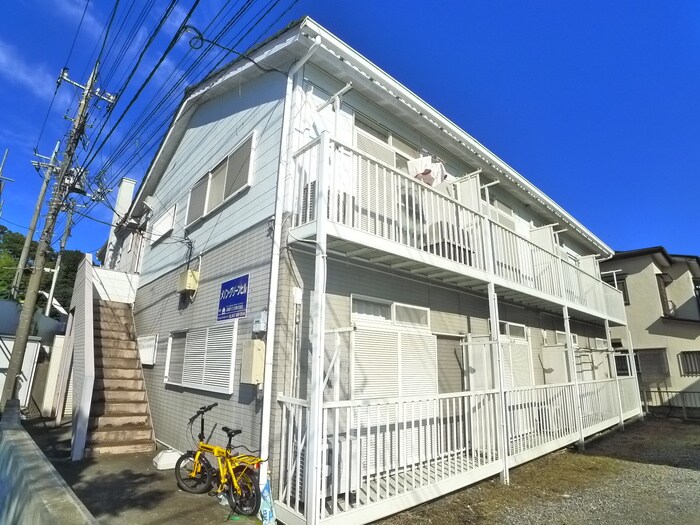 物件外観写真4　(エントランス部分)