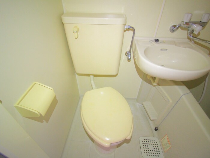 物件内観写真15　(トイレ)