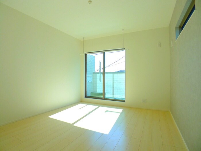 物件内観写真10　(居室)