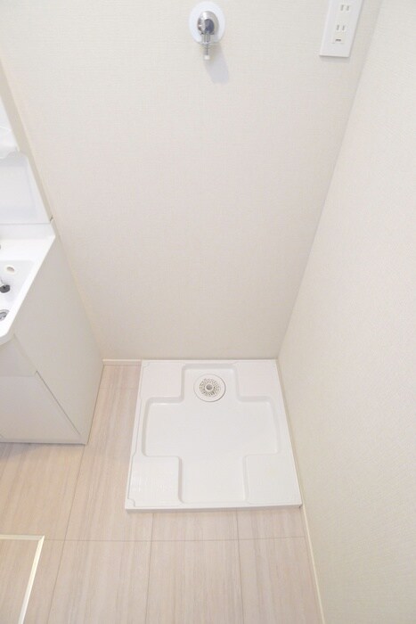 物件内観写真14　(洗濯機置場)