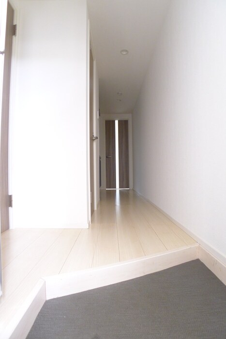 物件内観写真15　(玄関)