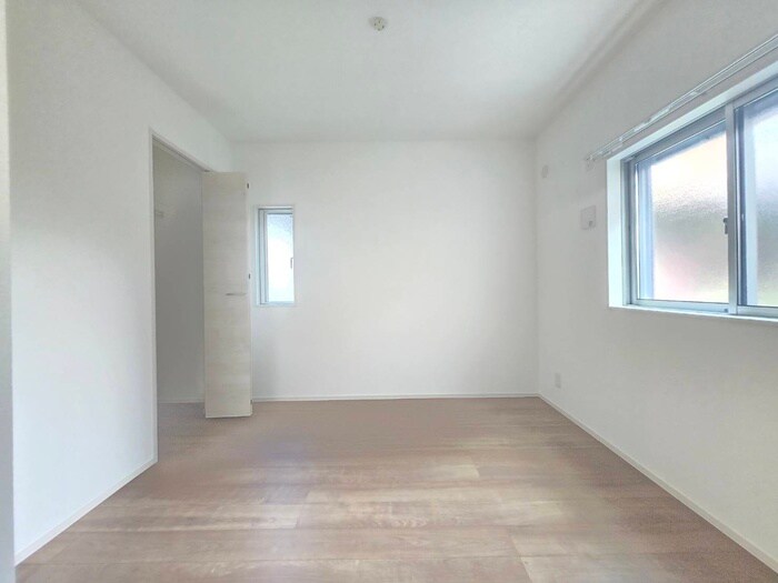 物件内観写真8　(居室)