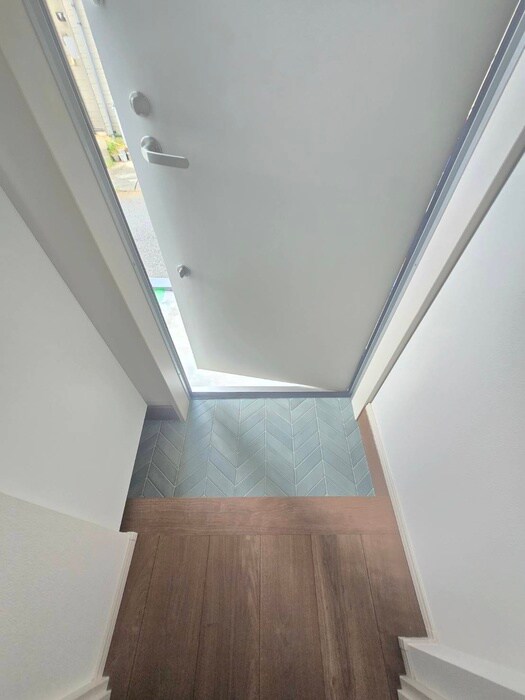 物件内観写真14　(玄関)