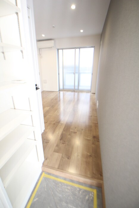 物件内観写真20　(廊下)