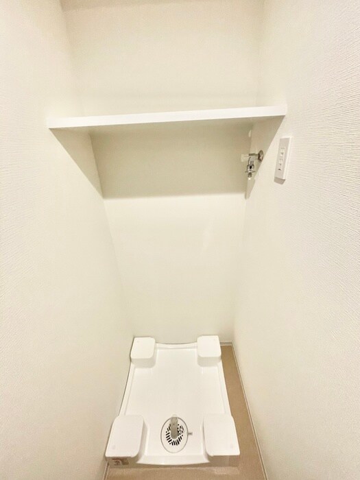 物件内観写真21　(洗濯機置場)