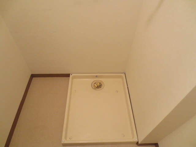 物件内観写真9　(洗濯機置場)